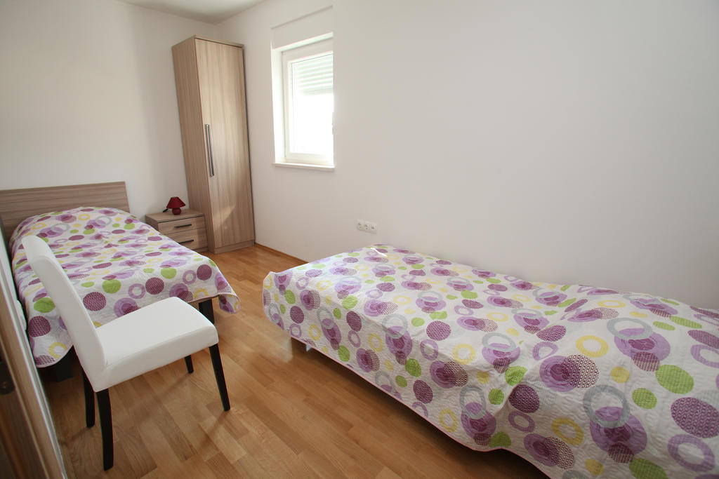 Villa Iris Apartments Seget Vranjica Exterior photo